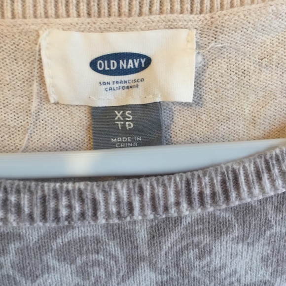Old Navy XS Sweater - Picture 2 of 4